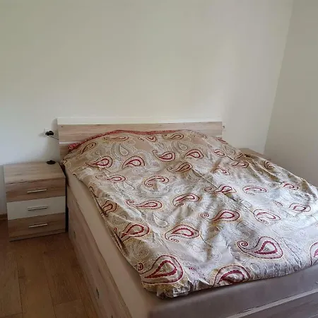 Apartment Red Wings